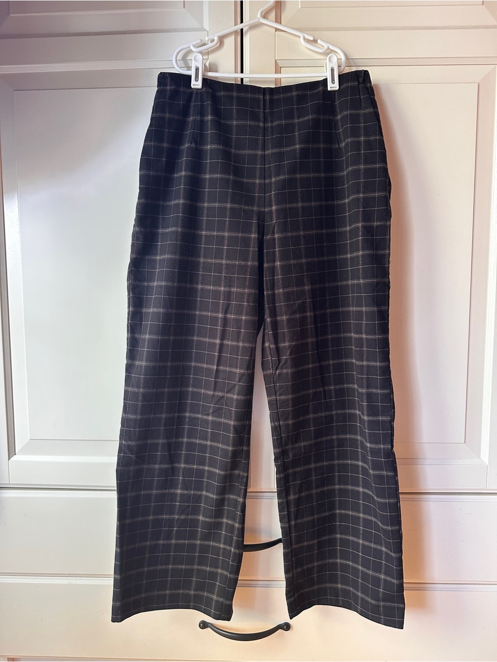 tentree EcoTwill Black with Tan Windowpane Cropped Dress Pants